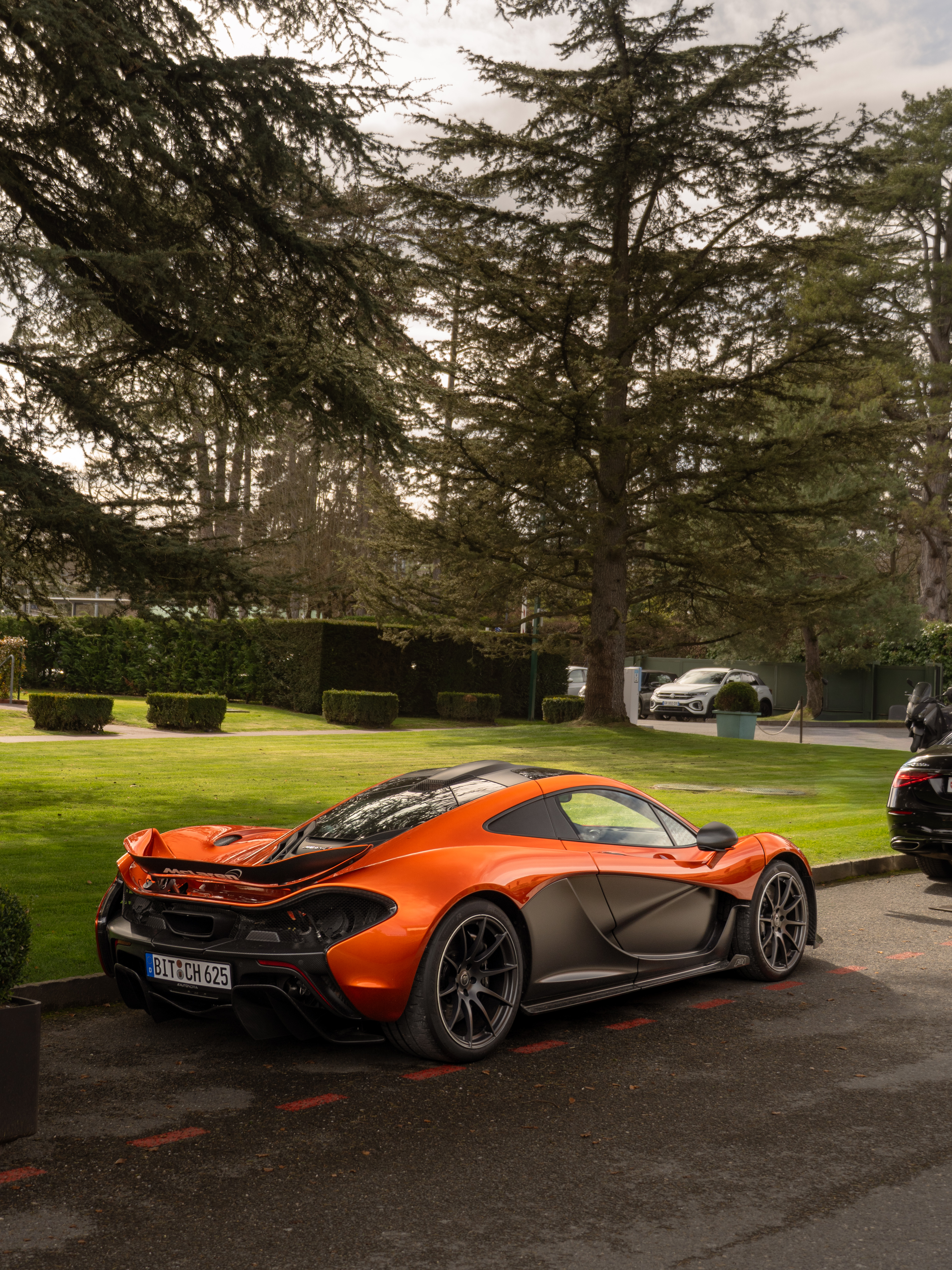 FILOZ — Luxury Car Photography Switzerland